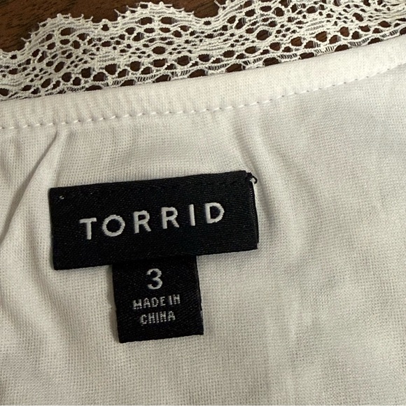 Torrid Size 3 White Lace Blouse Plus Size Boho Romantic Top - Picture 8 of 11